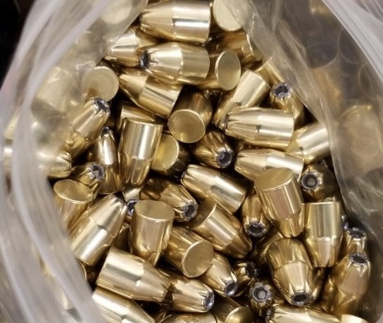 9mm 124gr Mont Gold and brass.jpg