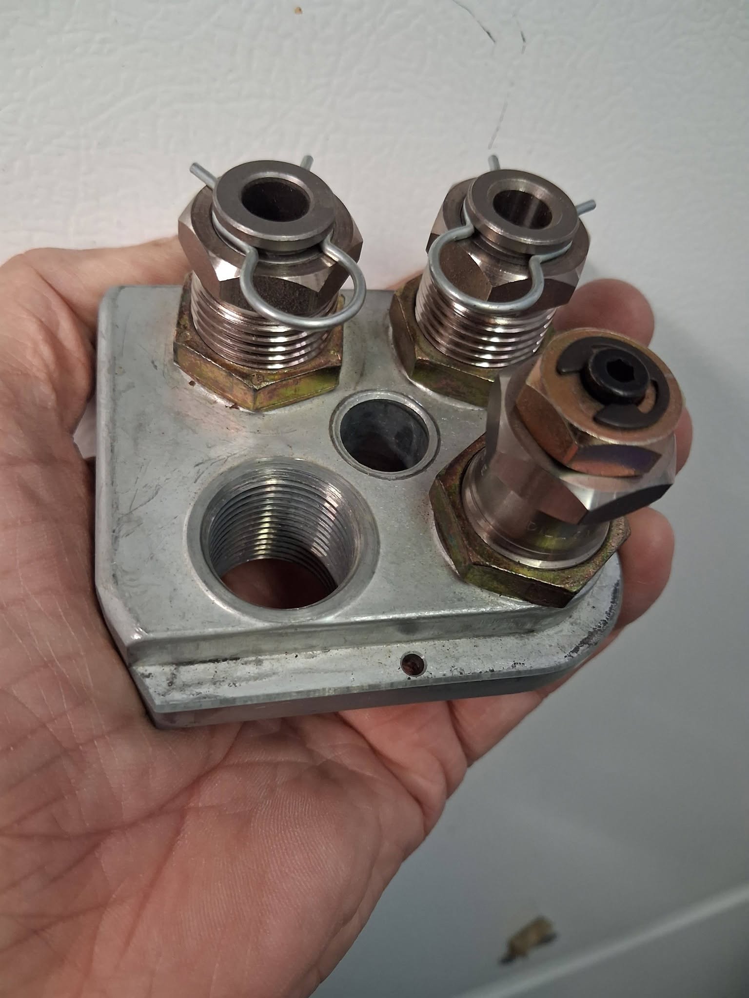 Dies in toolhead.jpg