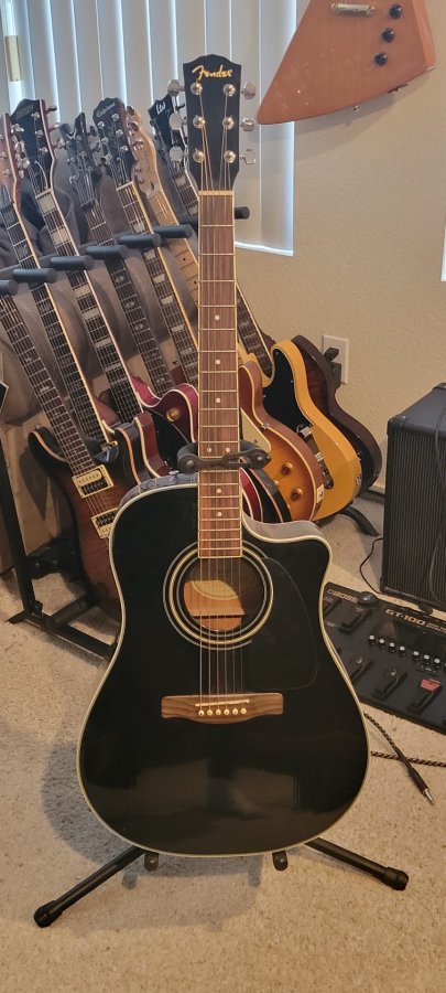 Fender acoustic electric.jpg