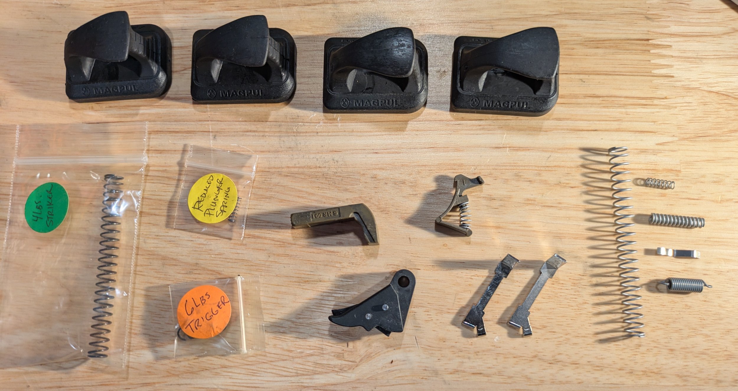 Glock Parts01.jpg