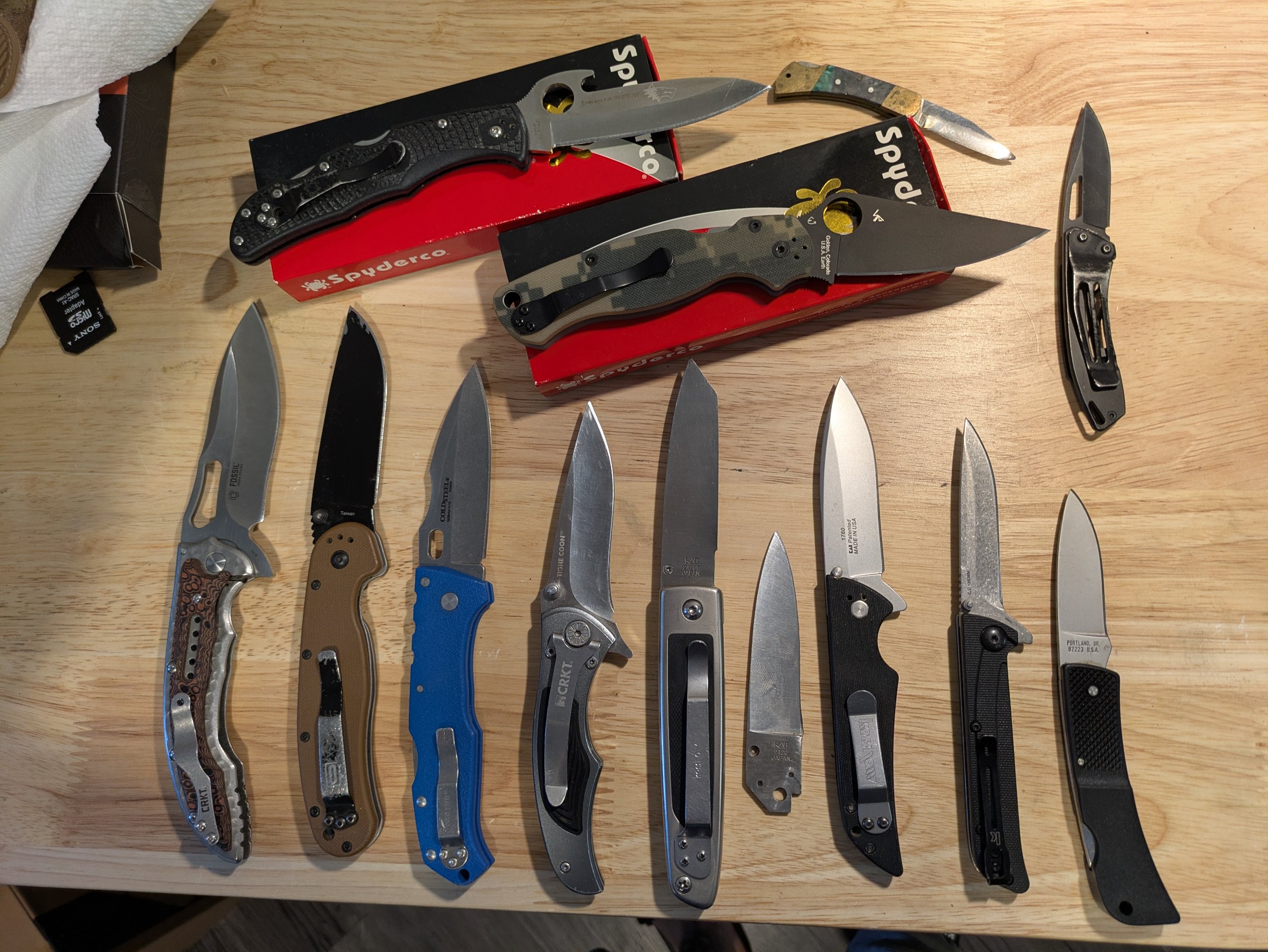 Knives01.jpg