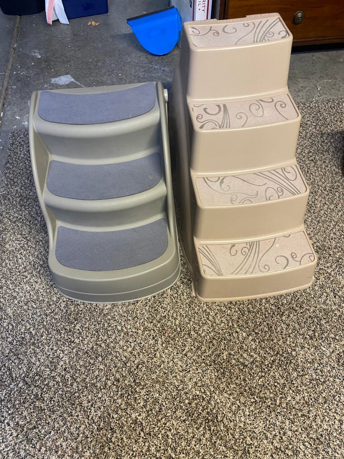 stool.jpg