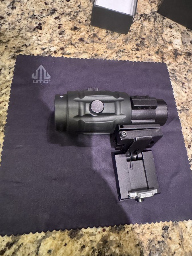 UTG Mag 3x.jpg