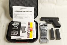 Glock 19 - 2.jpg